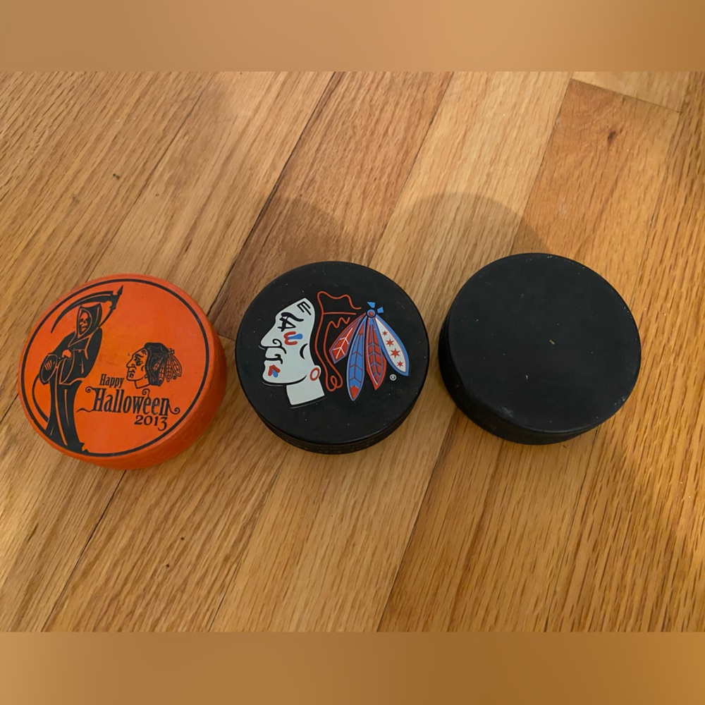 Chicago Blackhawks vintage limited edition pucks. Lot of 3.